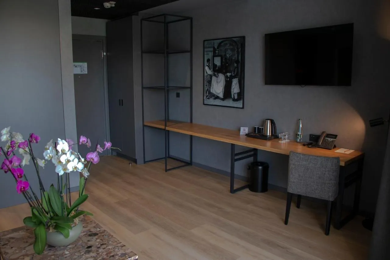 Mk Hotel Tirana 5*,