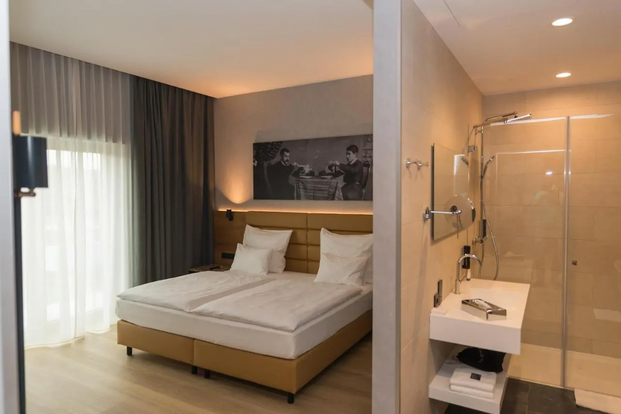*****  Mk Hotel Tirana Albania